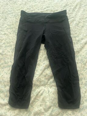lululemon athletica Black Cropped Leggings